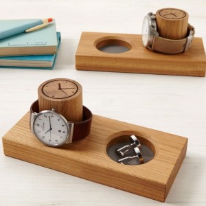 شخصية CUFFLINKS TRAY و WATCH STAND